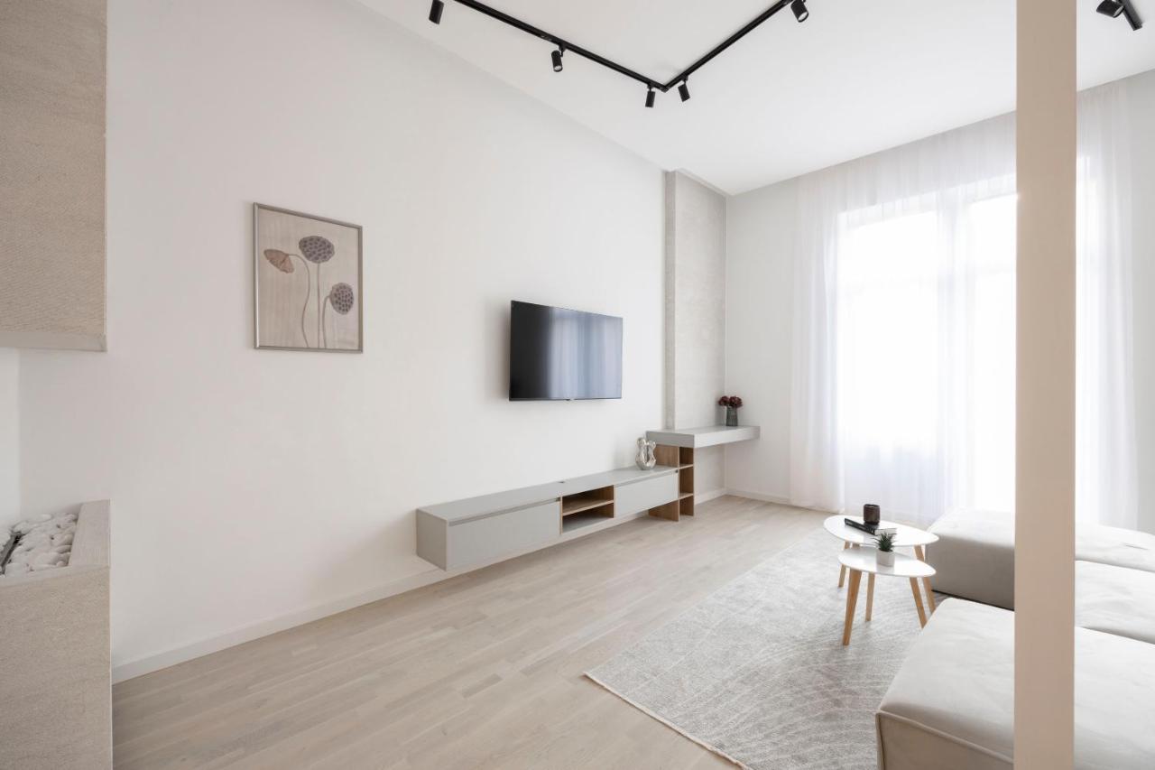 Luxurious & Spacious Central Residence With Balcony Budapest Exterior photo