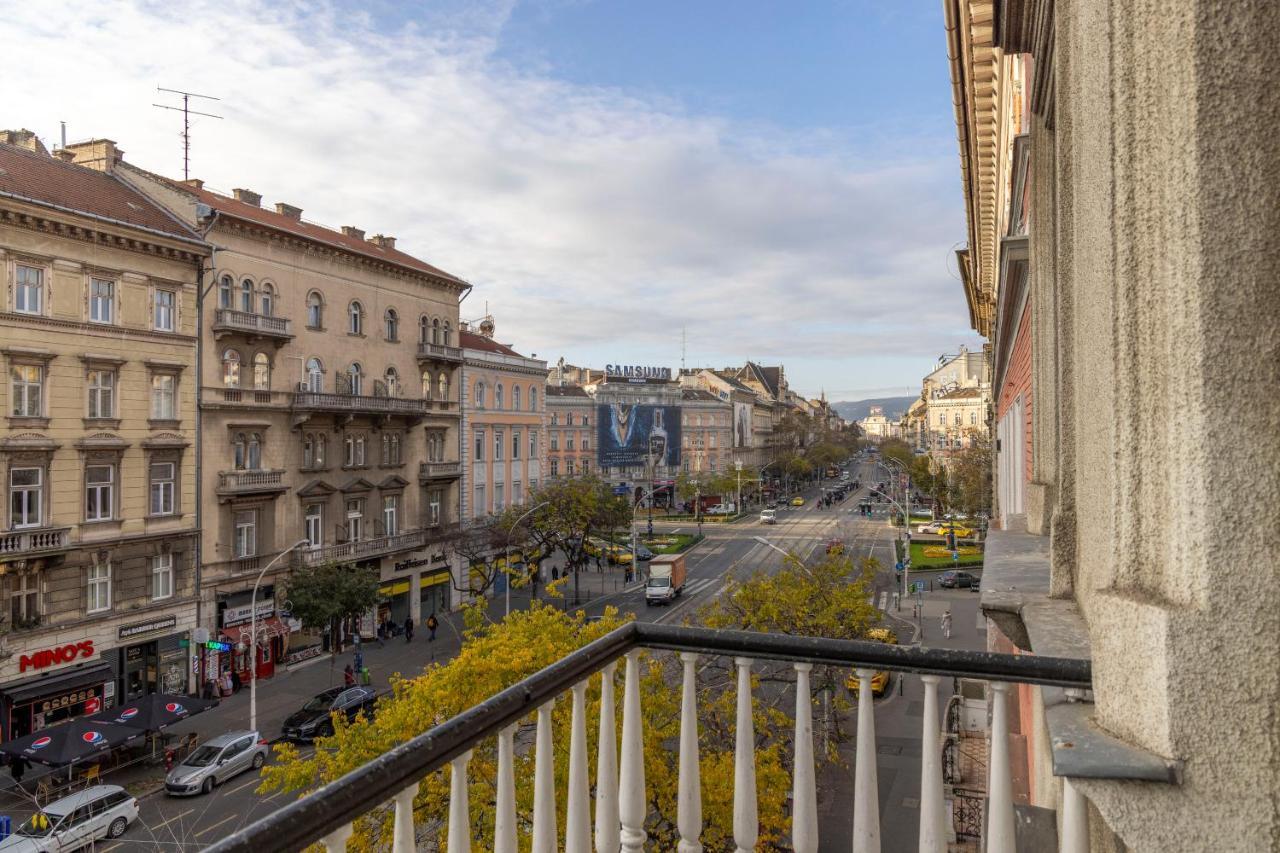 Luxurious & Spacious Central Residence With Balcony Budapest Exterior photo