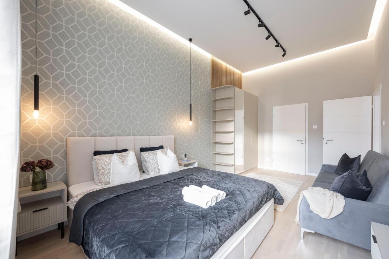 Luxurious & Spacious Central Residence With Balcony Budapest Exterior photo